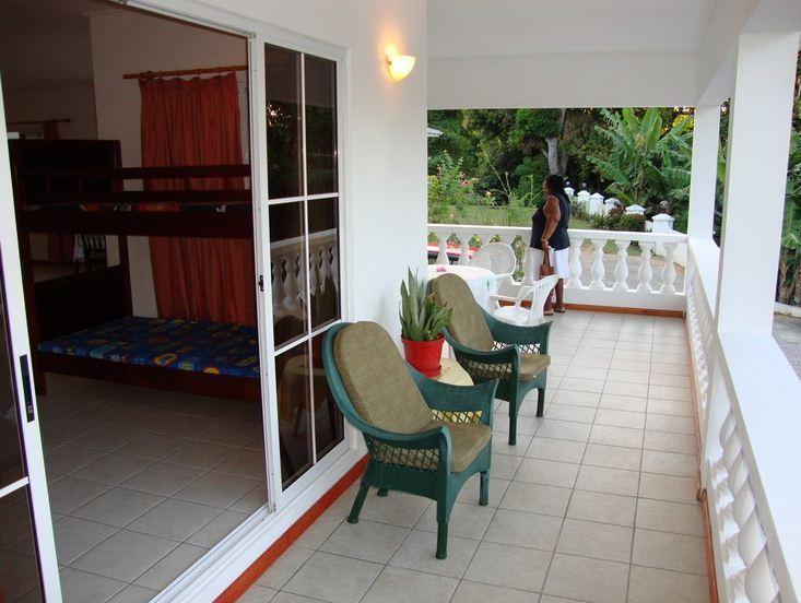 Rowsvilla Guest House Beau Vallon  Bagian luar foto
